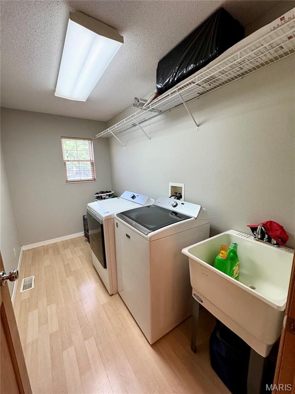 Lincoln Mdws #2 - Residential Lease