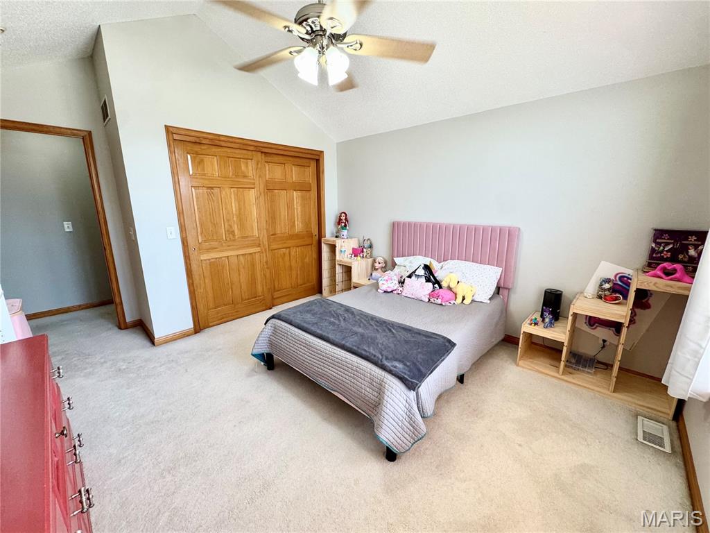 Lincoln Mdws #2 - Residential Lease