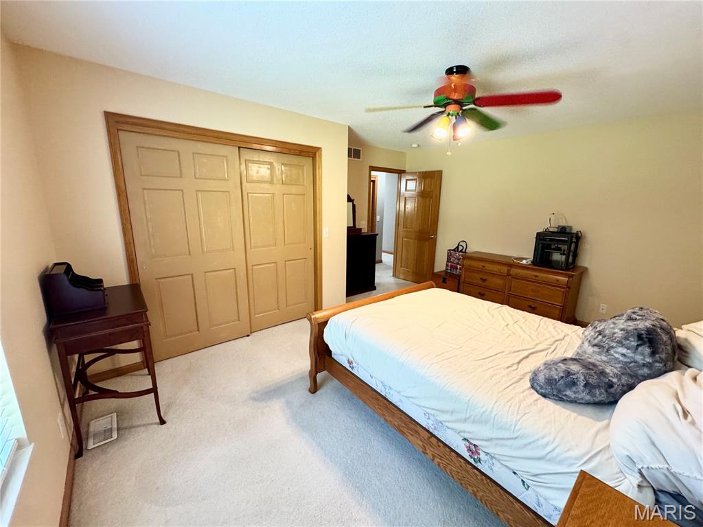 Lincoln Mdws #2 - Residential Lease