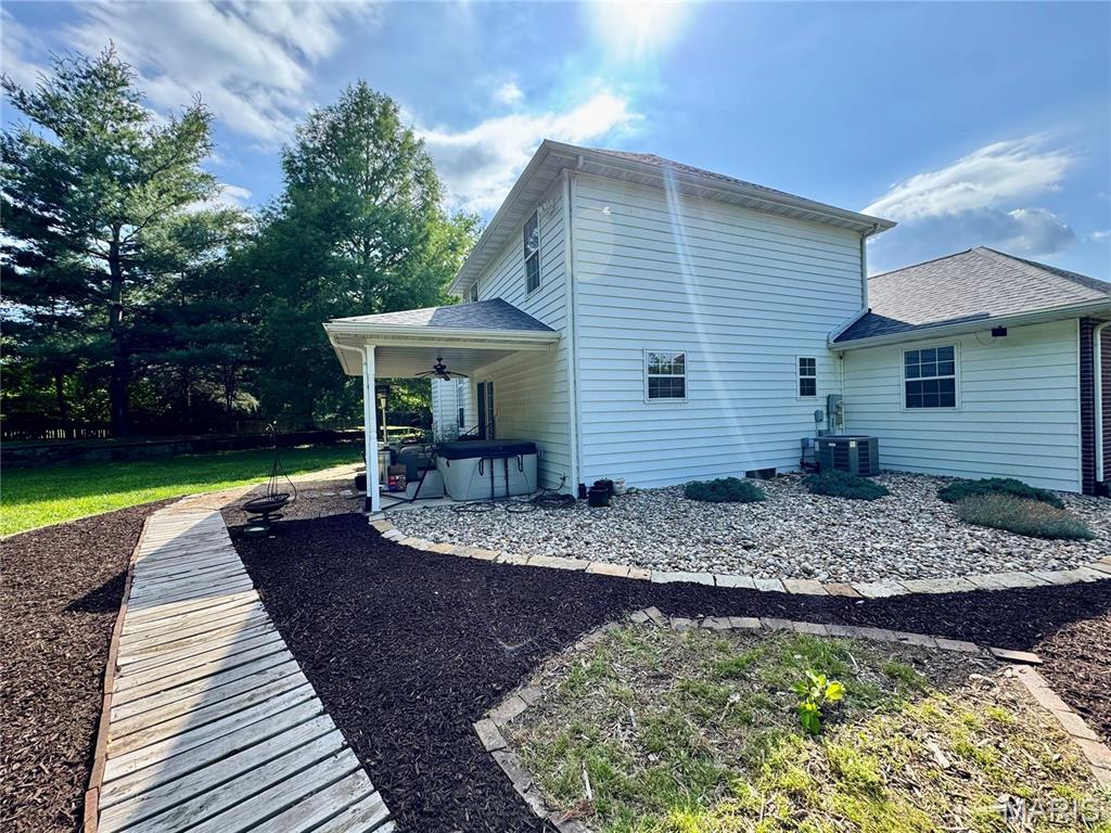 Lincoln Mdws #2 - Residential Lease