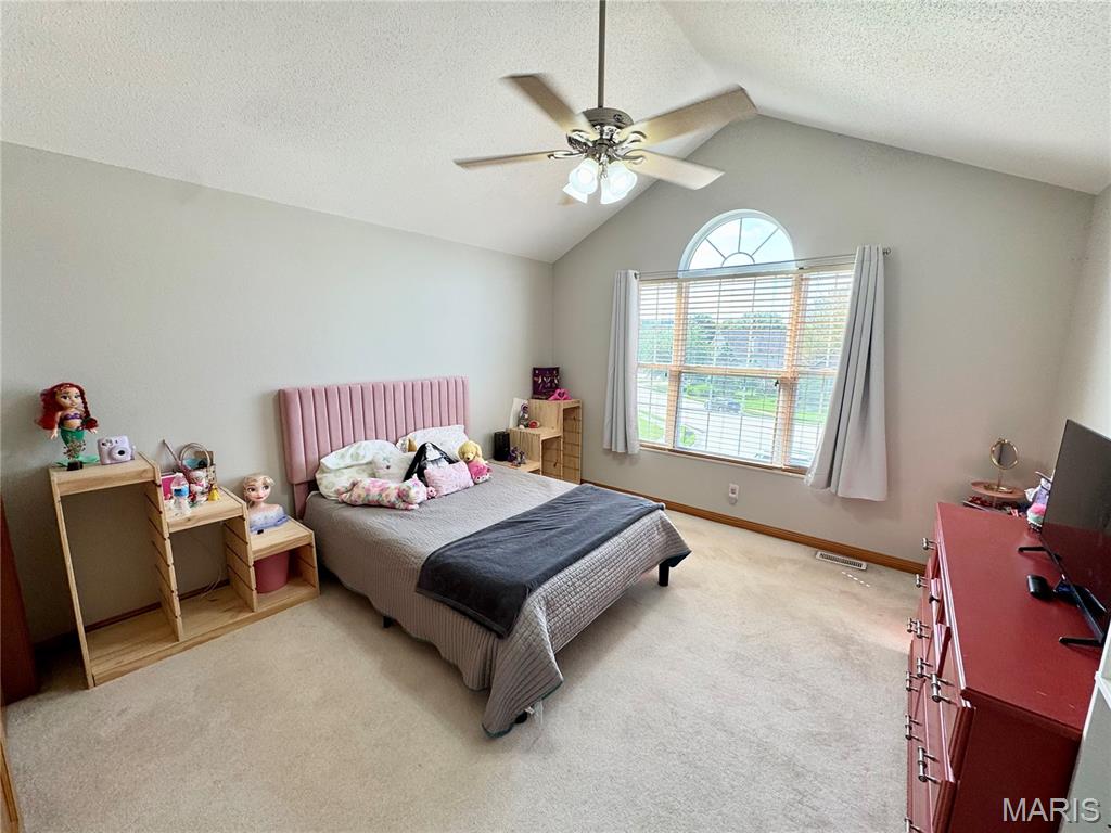 Lincoln Mdws #2 - Residential Lease