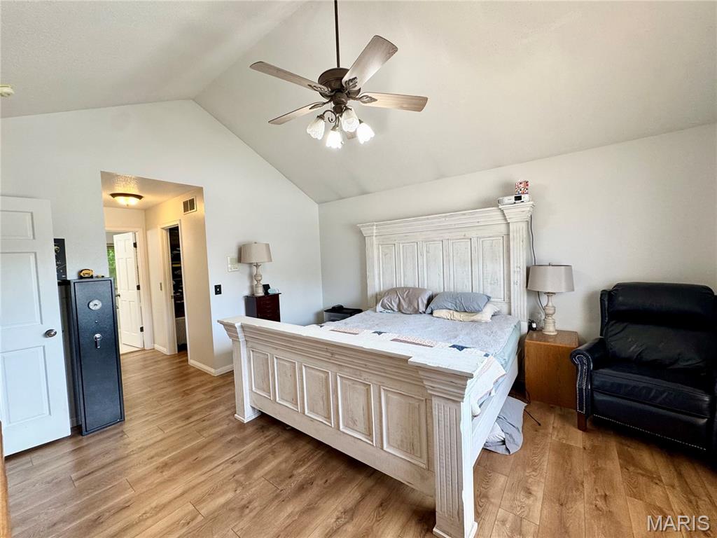 Lincoln Mdws #2 - Residential Lease