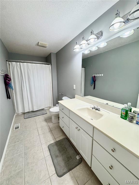 Lincoln Mdws #2 - Residential Lease