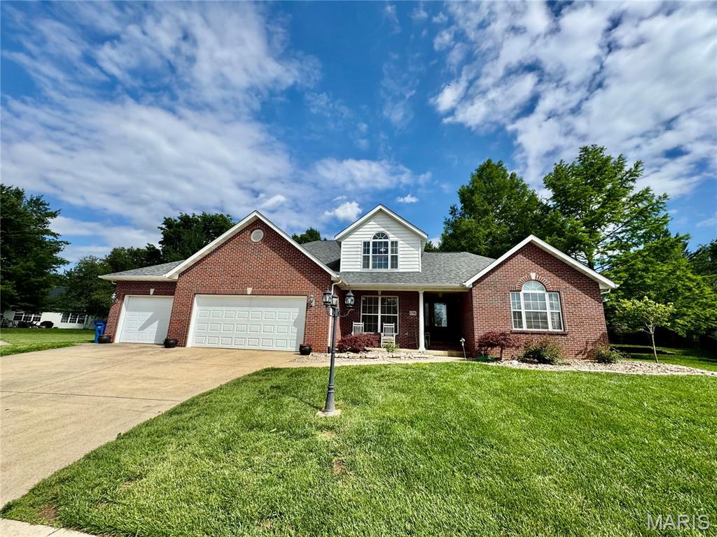 Lincoln Mdws #2 - Residential Lease