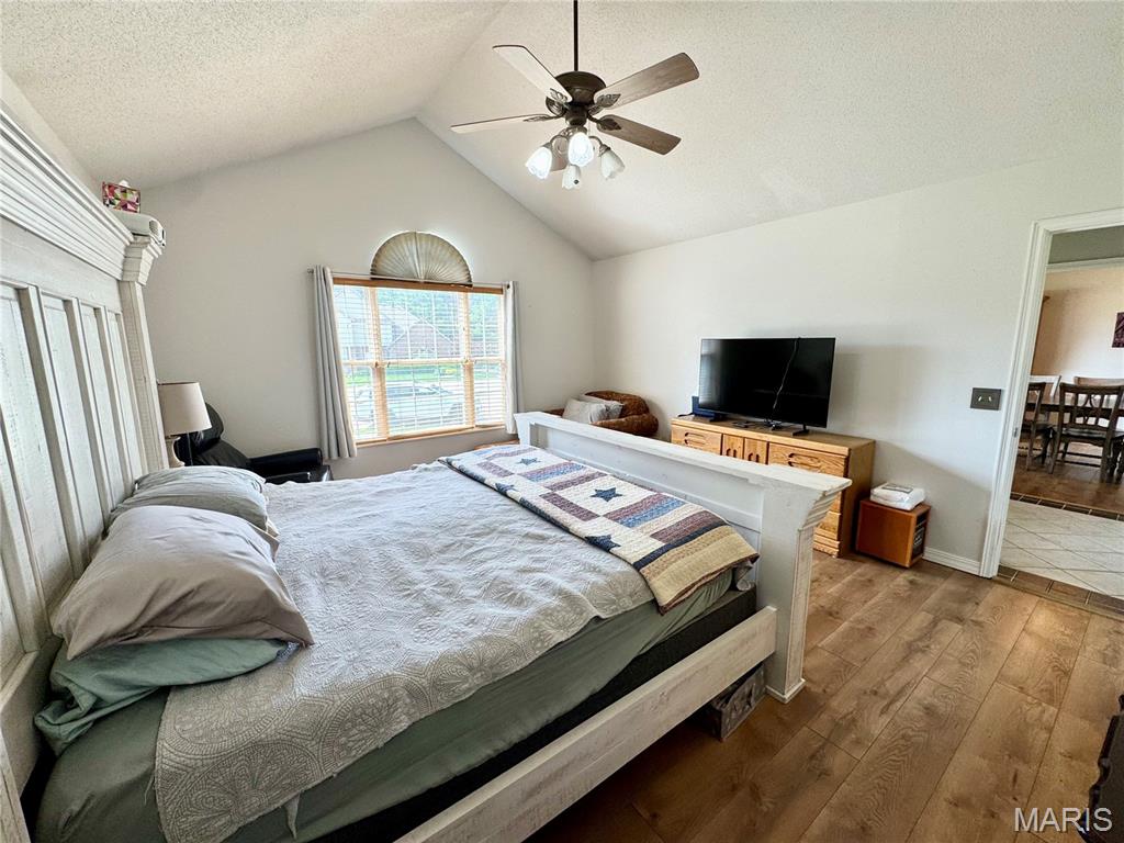 Lincoln Mdws #2 - Residential Lease