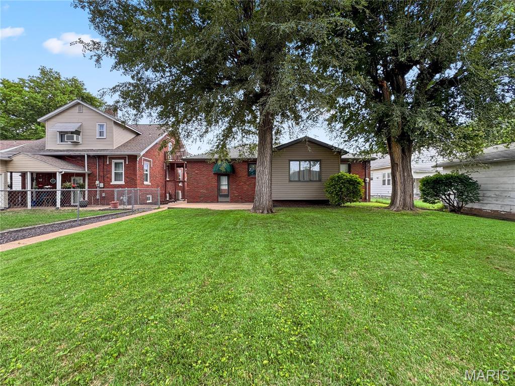 Brown and Maxey - Residential