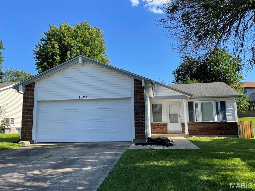 Welcome to this charming 3-bedroom, 2-bath ranch tucked away on a quiet cul-de-sac in St. Peters! This home offers a fresh, clean feel throughout, featuring new paint across the entire interior, including the unfinished basement, along with new window blinds and beautiful maple hardwood flooring on the main level. The kitchen is equipped with black stainless-steel appliances, including a dishwasher, range, microwave, and refrigerator, making it both stylish and functional. Downstairs, you’ll find a clean, spacious basement with plenty of storage and a dedicated laundry area. Step outside to enjoy a fully fenced backyard, perfect for relaxing or entertaining. The location is hard to beat, just minutes from shopping, dining, parks, and everyday conveniences, with quick access to Highway 70 for an easy commute and located in a highly regarded school district.
Rental terms: pet-free and non-smoking property, one-year lease required, security deposit is $2,000, application fee is $60 per adult or $100 per married couple (credit and background check required), all occupants age 18+ must apply and meet qualification criteria, and showings require at least 8 hours’ notice. Ownership Disclosure: one of the property owners is a licensed real estate agent in Missouri. Don’t miss this opportunity to rent a beautifully maintained, move-in-ready home in a fantastic location!