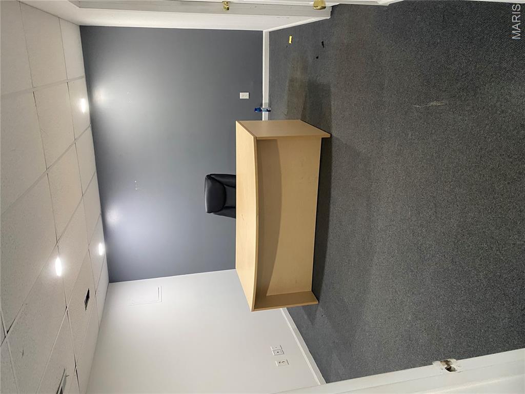 Jungermann Office Ctr Ph2 Sub - Commercial Sale