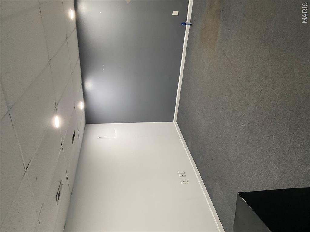 Jungermann Office Ctr Ph2 Sub - Commercial Sale