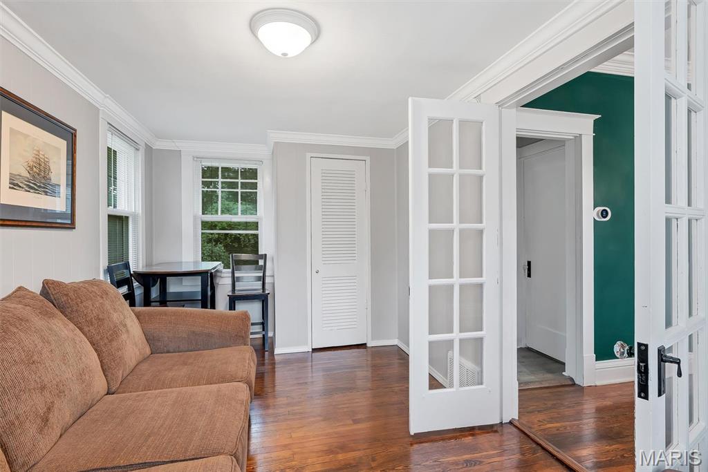 Woodlawn Manor - Residential