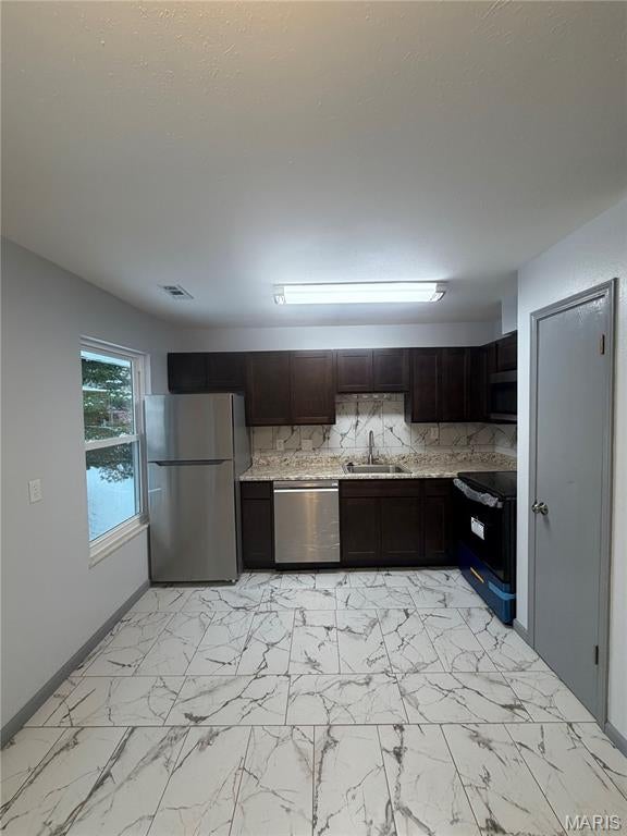 Sunset Park Condo A Sec Of Ple - Residential