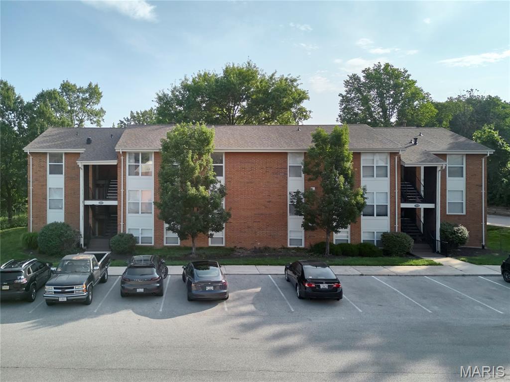 Greenbriar Condo - Residential