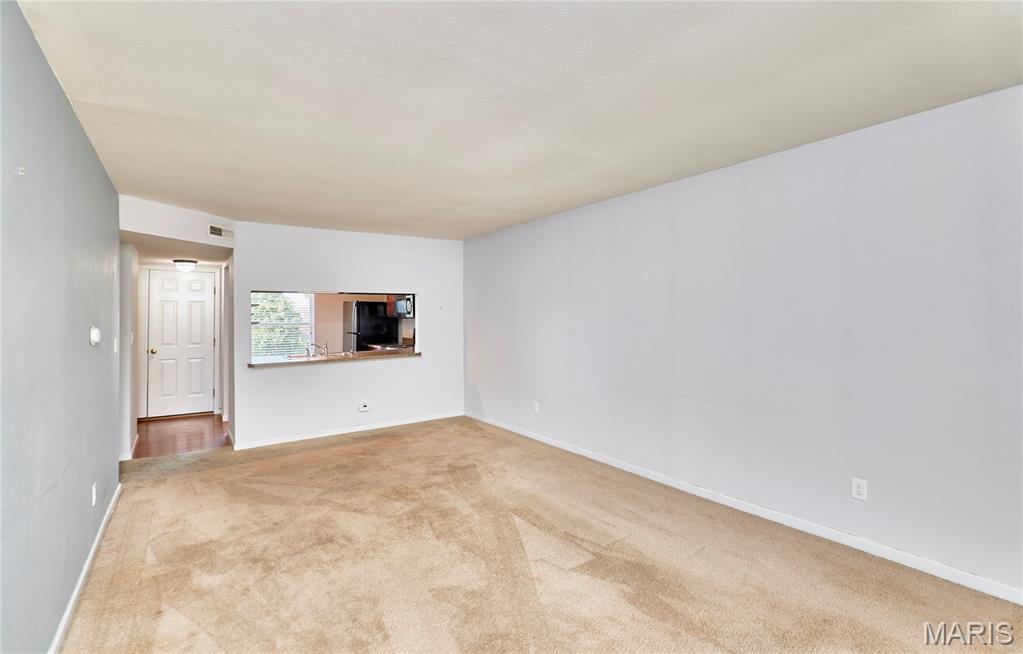 Greenbriar Condo - Residential