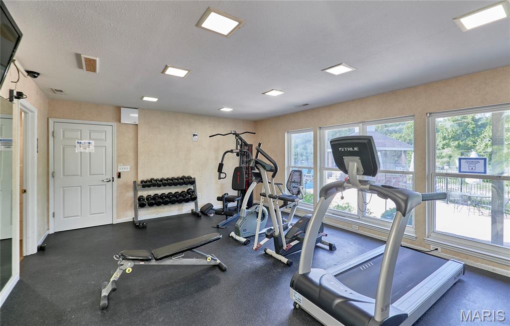 Greenbriar Condo - Residential