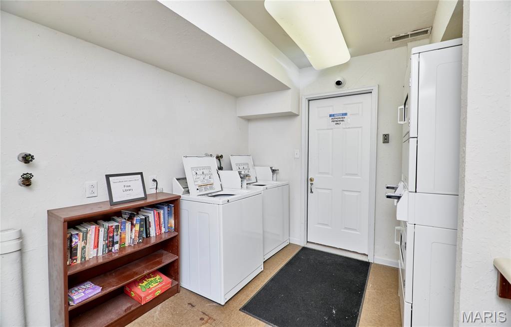 Greenbriar Condo - Residential