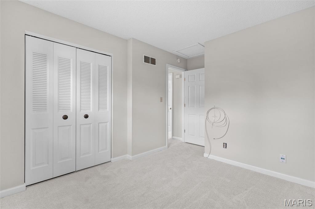Brentwood Forest Condo Ph Six T - Residential