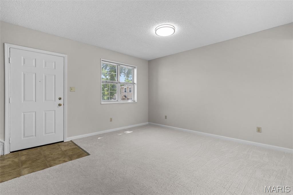Brentwood Forest Condo Ph Six T - Residential