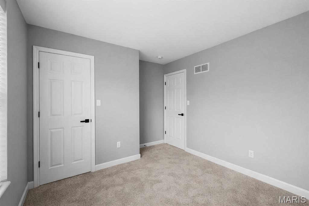 Twin Chimneys Village B Lindenwood - Residential