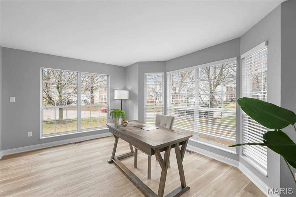 Twin Chimneys Village B Lindenwood - Residential