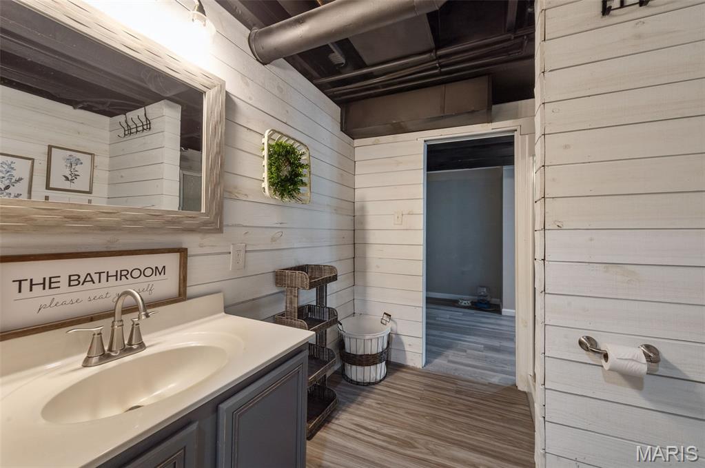 Glenn Oaks Estates - Residential