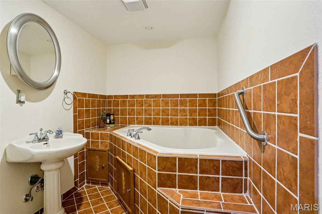 Riverview Estate - Residential