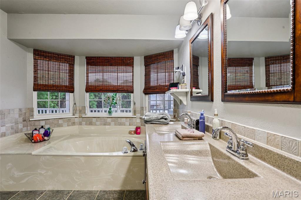 Riverview Estate - Residential