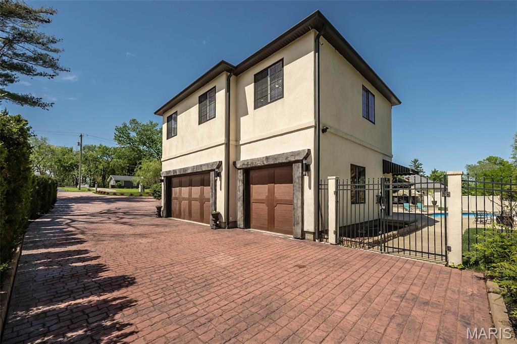 Glyn Acres - Residential