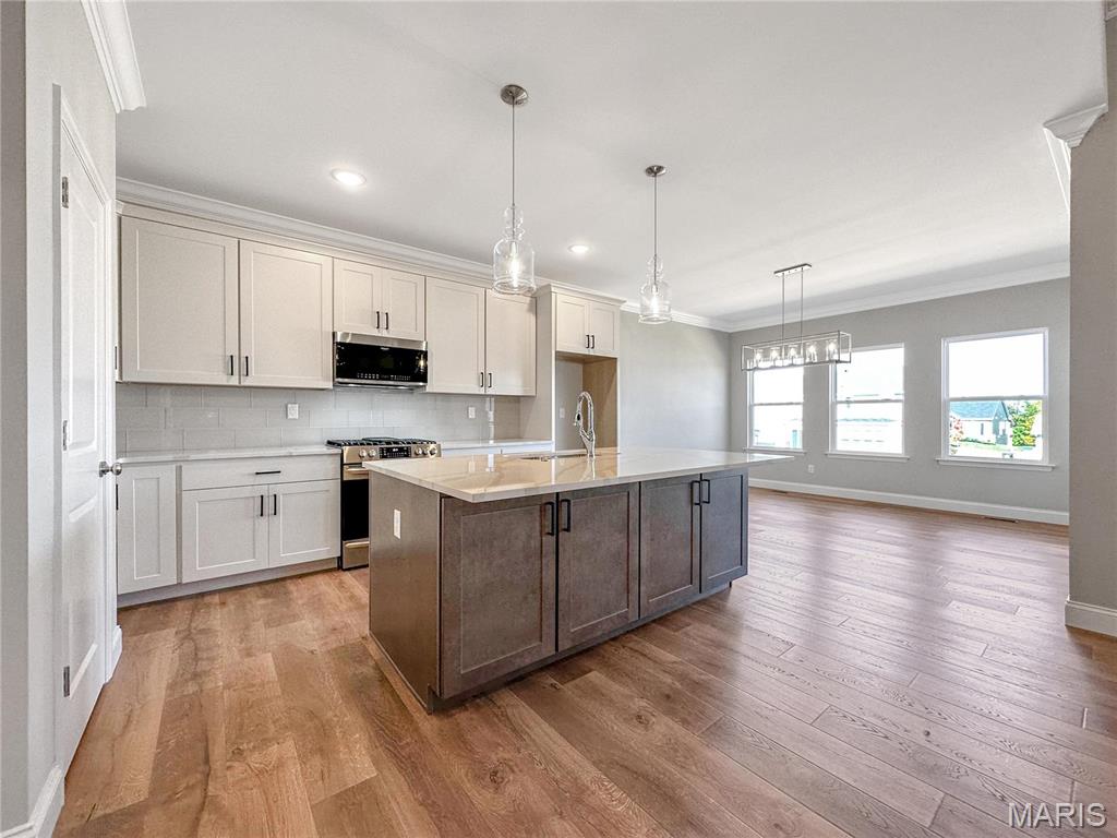 Stone Canyon - Residential