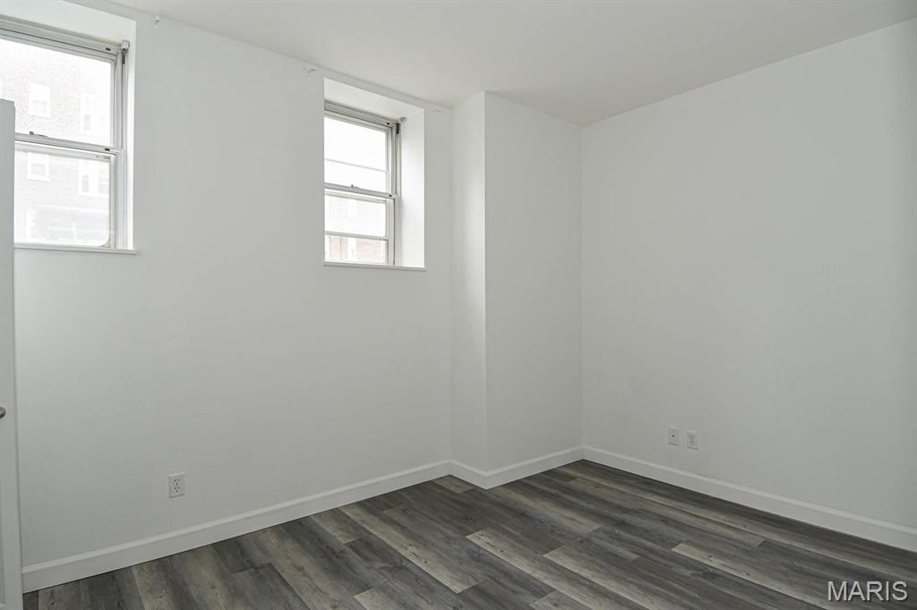 Pershing Condo - Residential