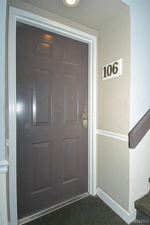 Pershing Condo - Residential