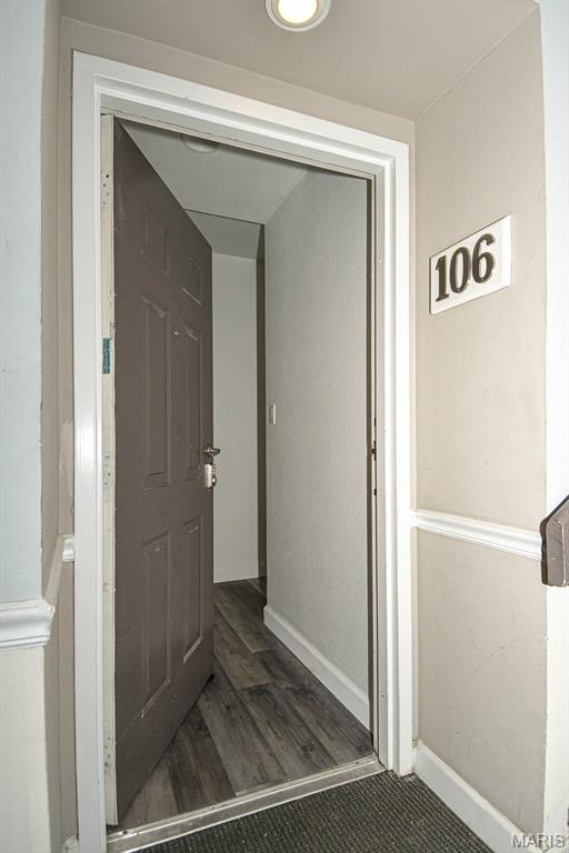 Pershing Condo - Residential