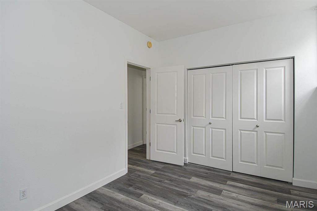 Pershing Condo - Residential