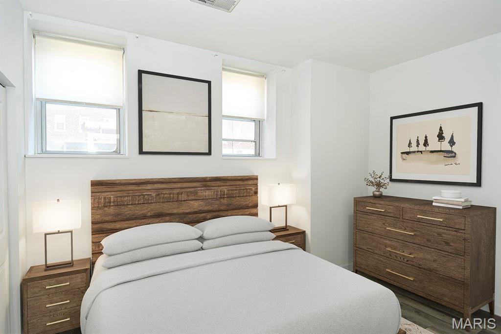 Pershing Condo - Residential