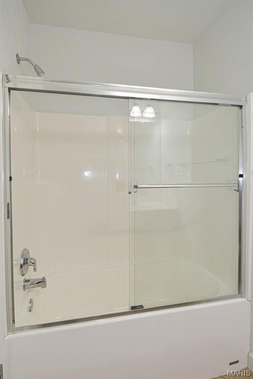 Pershing Condo - Residential