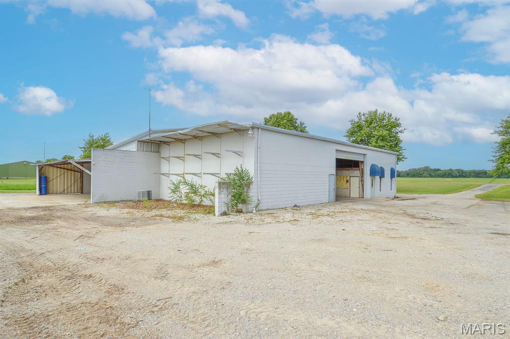 Not in a subdivision - Farm