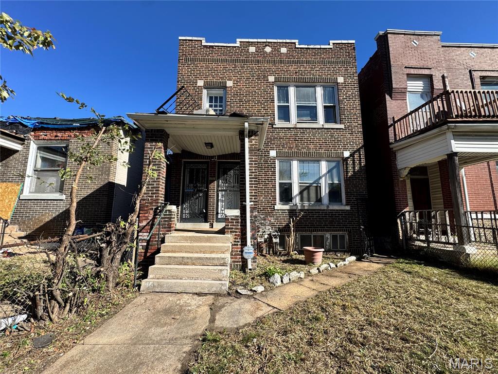 Great investment opportunity in St. Louis City! This duplex features two vacant units with some cosmetic updates already completed—ready for your finishing touches. Perfect for investors seeking a strong rental property or homeowners looking to convert into a spacious single-family residence. With solid structure and versatile potential, this property offers an affordable entry point and plenty of upside for the right buyer. This home is being sold AS IS. The seller will not provide any warranties, inspections or passed municipal inspection. All inspections will be for the purpose of the buyer. This home is an investor's dream.