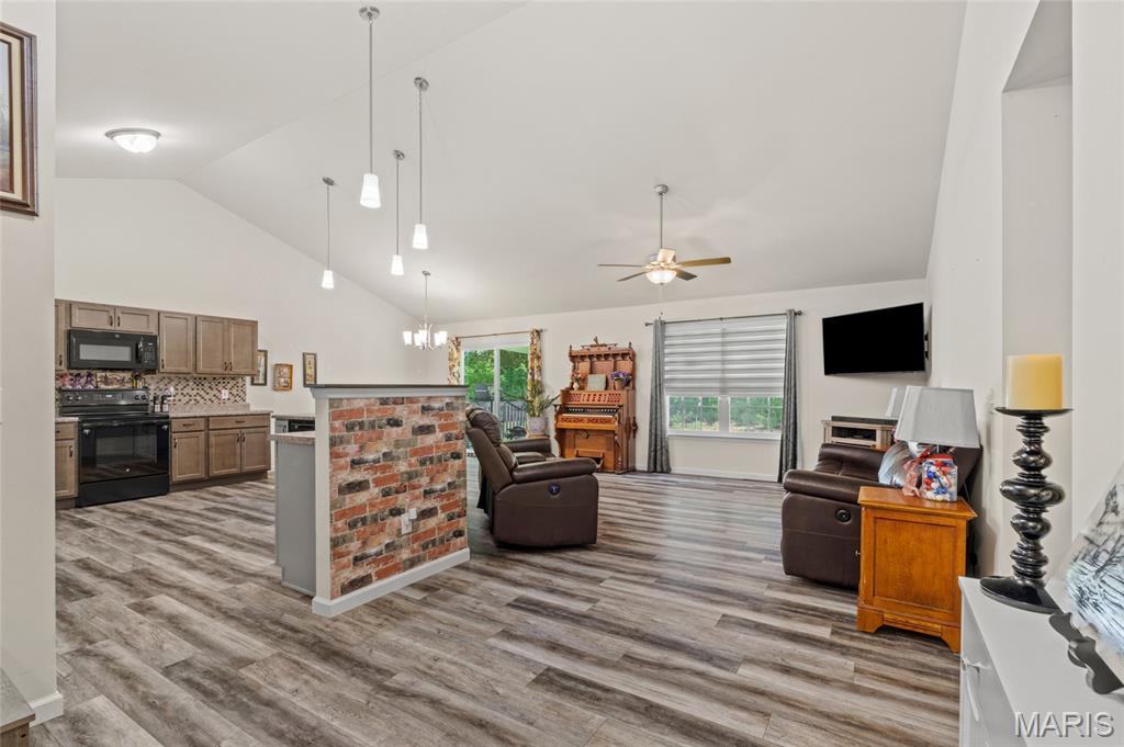 Stone Crossing - Residential