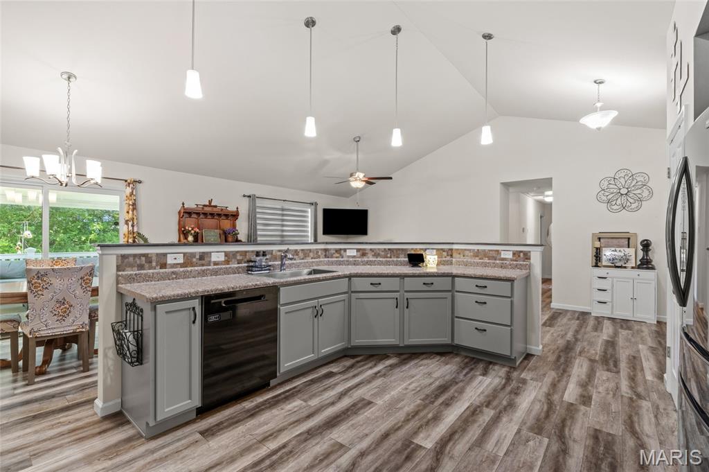Stone Crossing - Residential