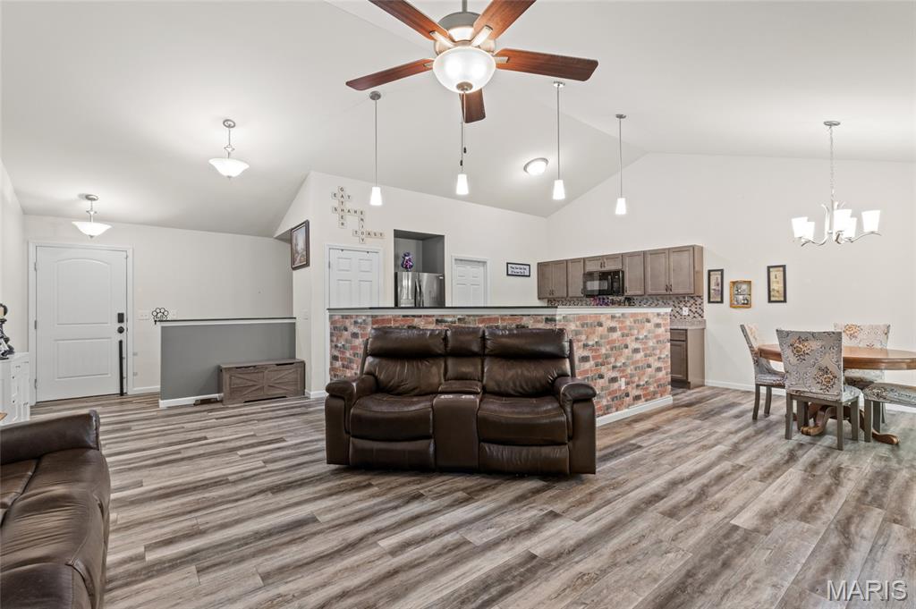 Stone Crossing - Residential