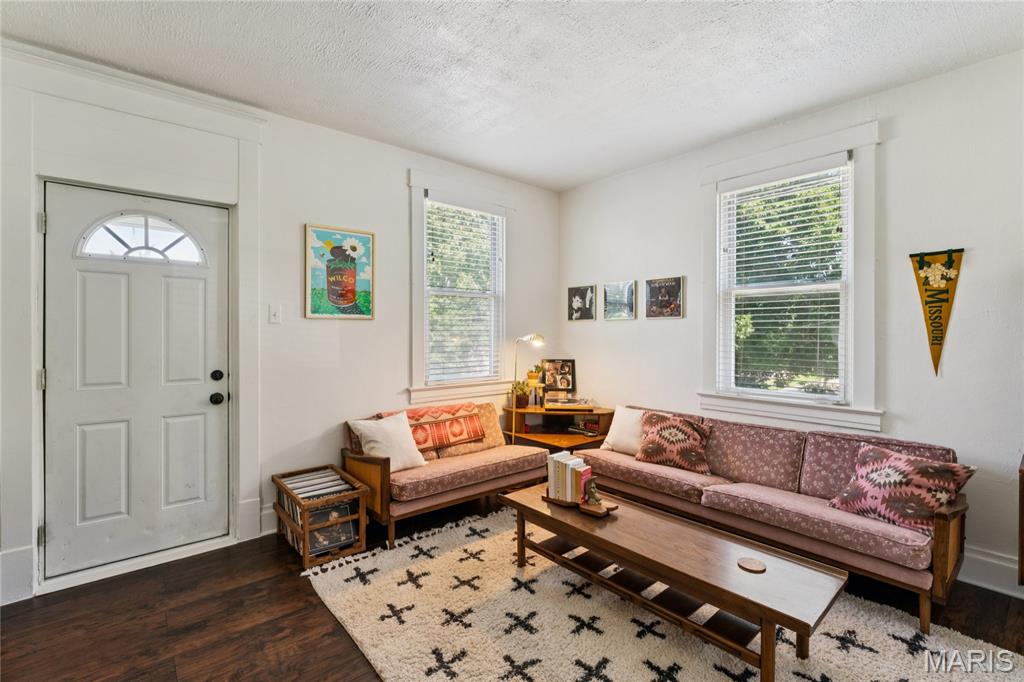 Maureen Terrace - Residential