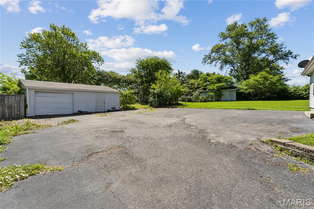 Maureen Terrace - Residential