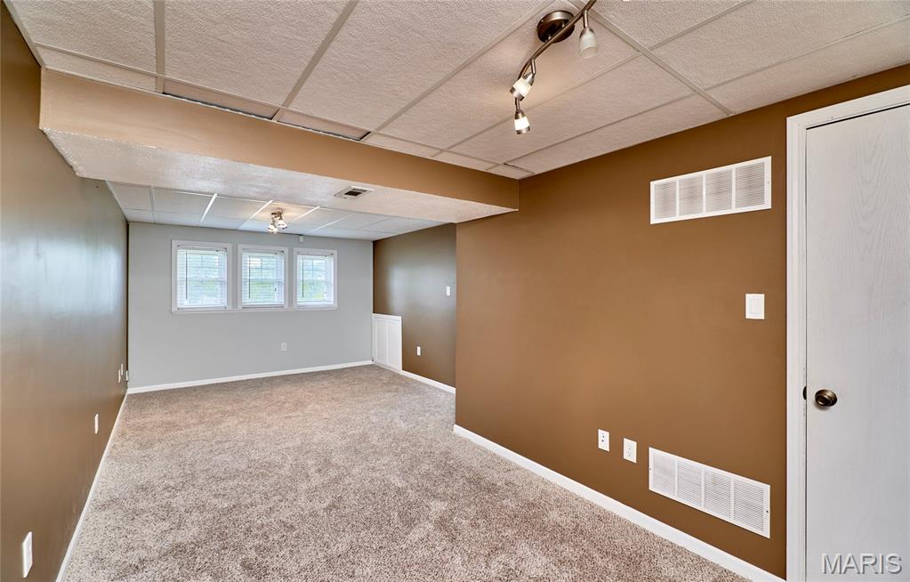 Hawks View Estates - Residential Lease