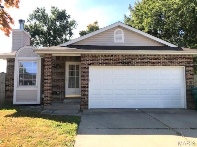 COUNTRY OAKS - Residential Lease