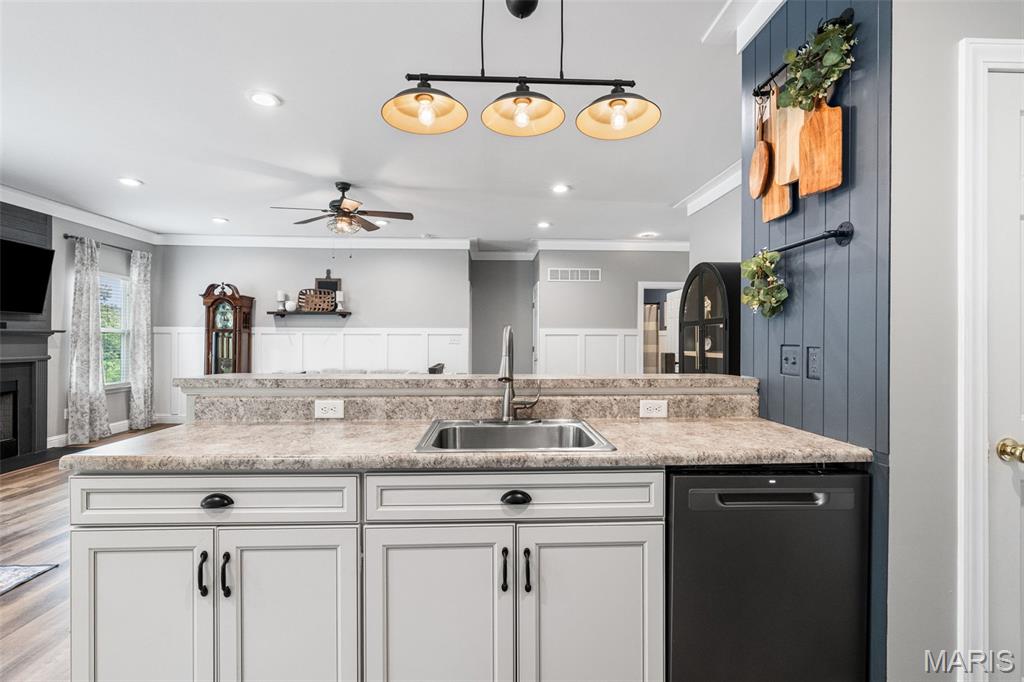 Arbors Of Rockwood Two The - Residential
