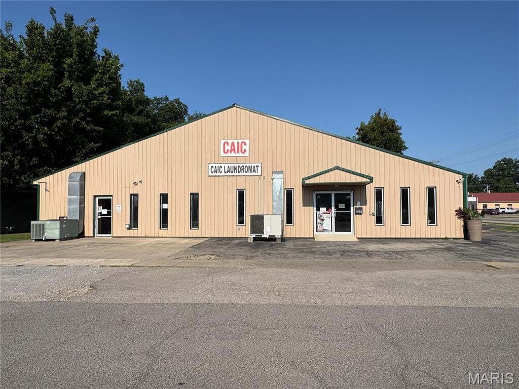 none - Commercial Sale