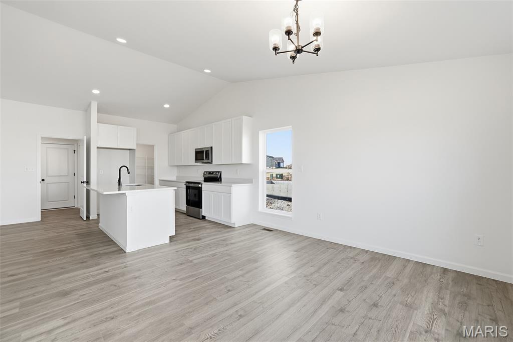 Bella Terra 20 - Residential