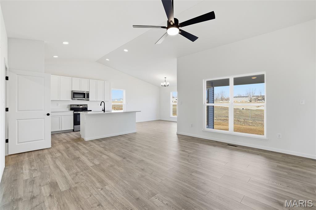 Bella Terra 20 - Residential