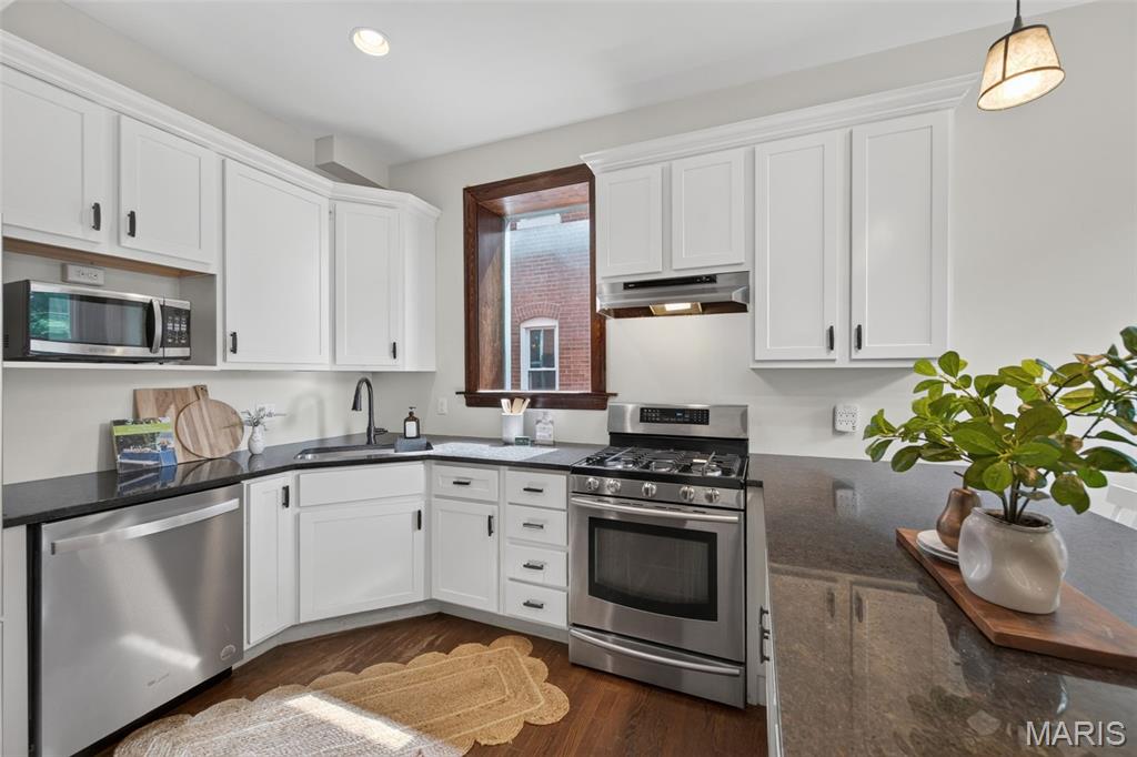Nicholsons Add 01 - Residential