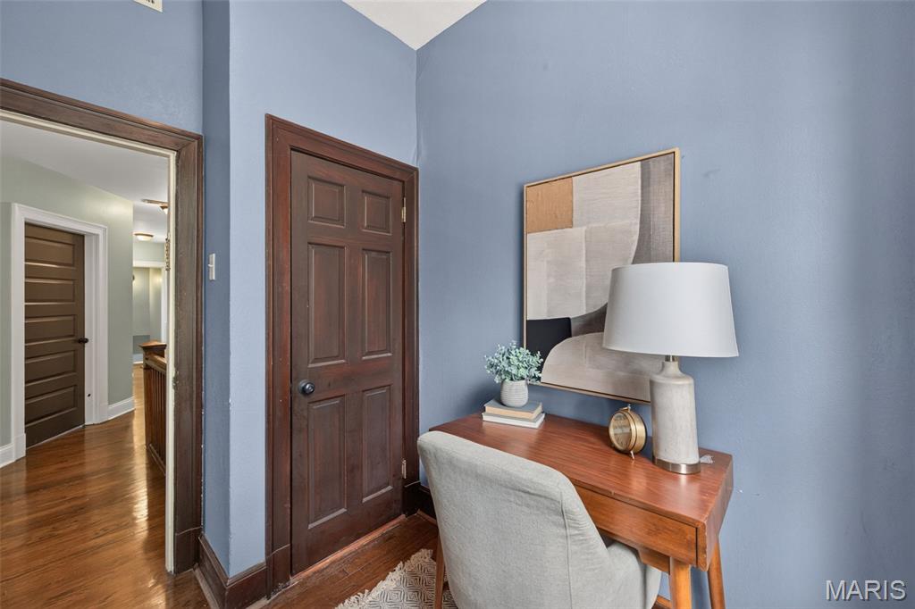 Nicholsons Add 01 - Residential