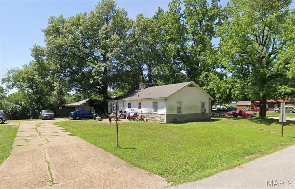 ADAIR GARDENS - Residential Lease